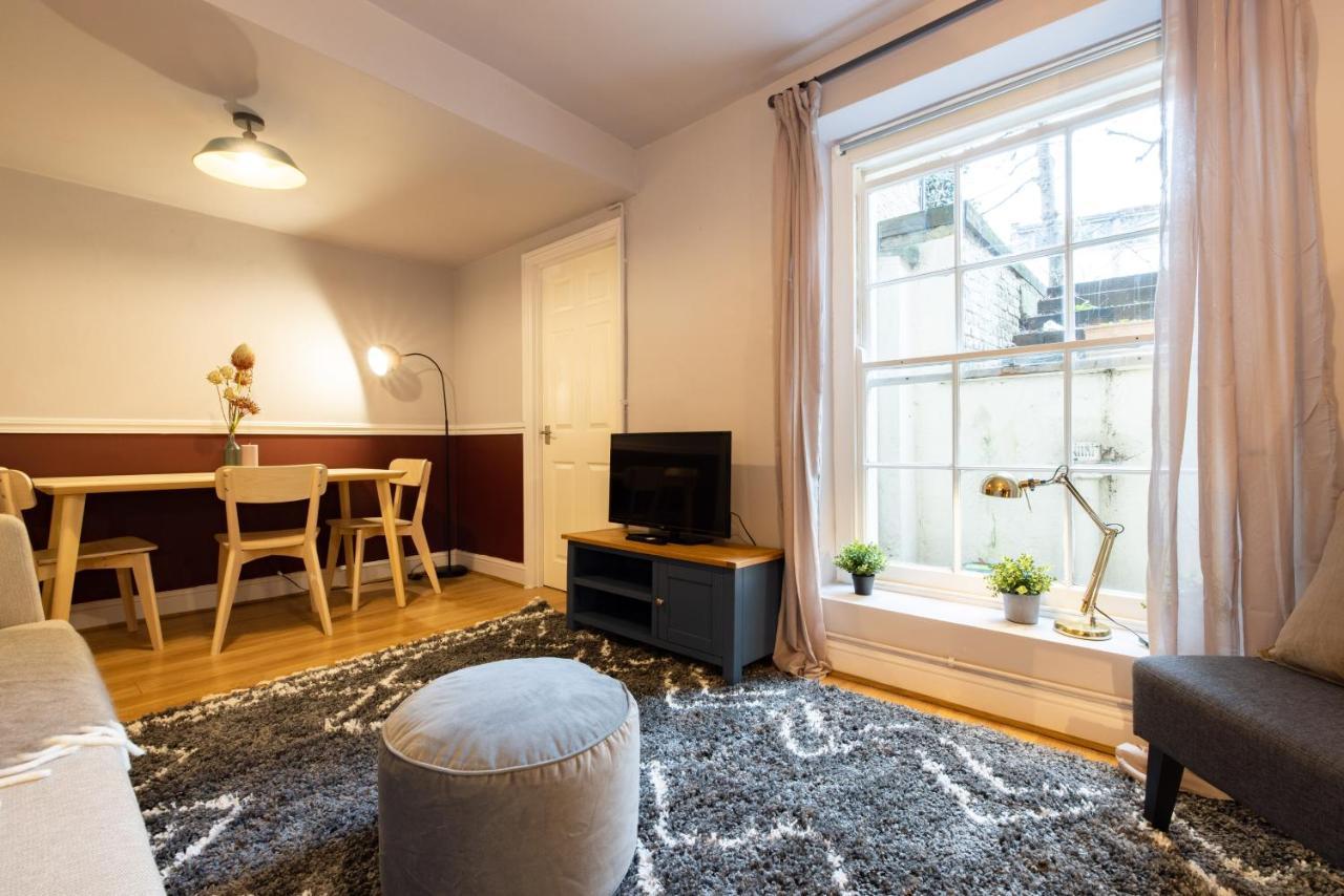 Апартаменты Mornington Crescent Лондон Экстерьер фото